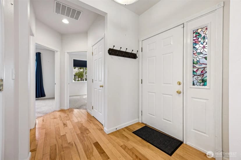 Property photo for 11314 3rd Avenue Ct E, Tacoma photo 6