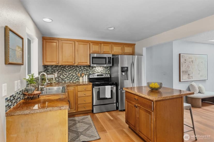 Property photo for 15504 180th Avenue Ne, Woodinville photo 12