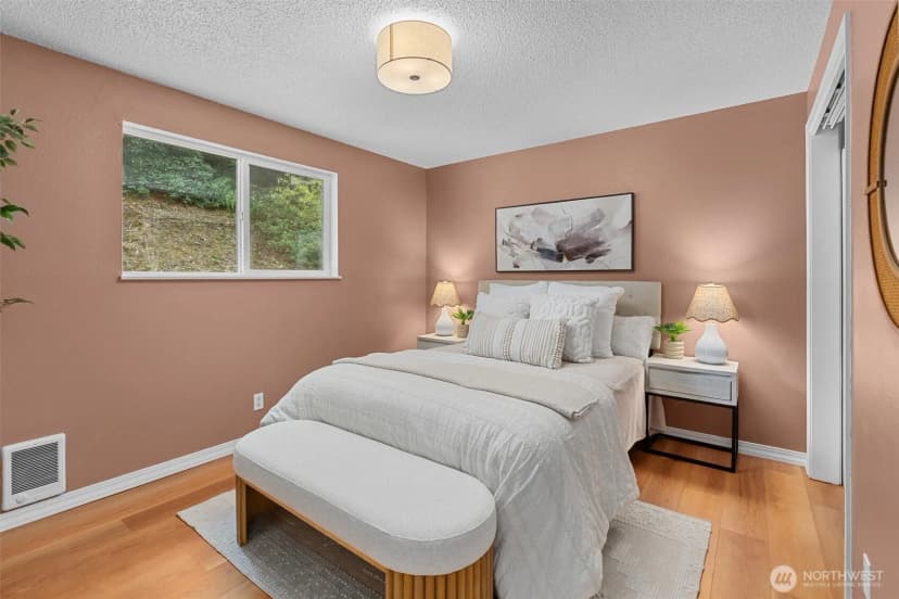 Property photo for 15504 180th Avenue Ne, Woodinville photo 17