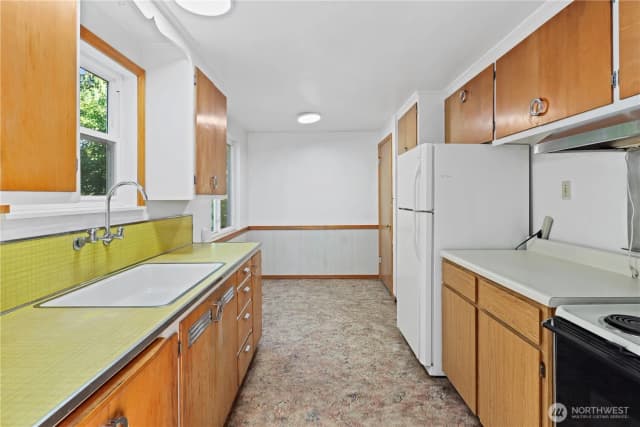 Property photo for 14857 Wallingford Avenue N, Shoreline photo 5
