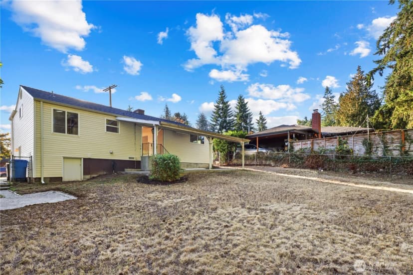 Property photo for 14857 Wallingford Avenue N, Shoreline photo 18
