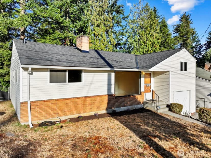 Property photo for 14857 Wallingford Avenue N, Shoreline photo 23