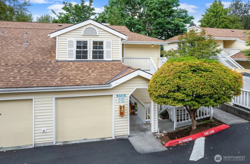 Property photo for 2720 Se 118th Avenue #302, Bellevue photo 2