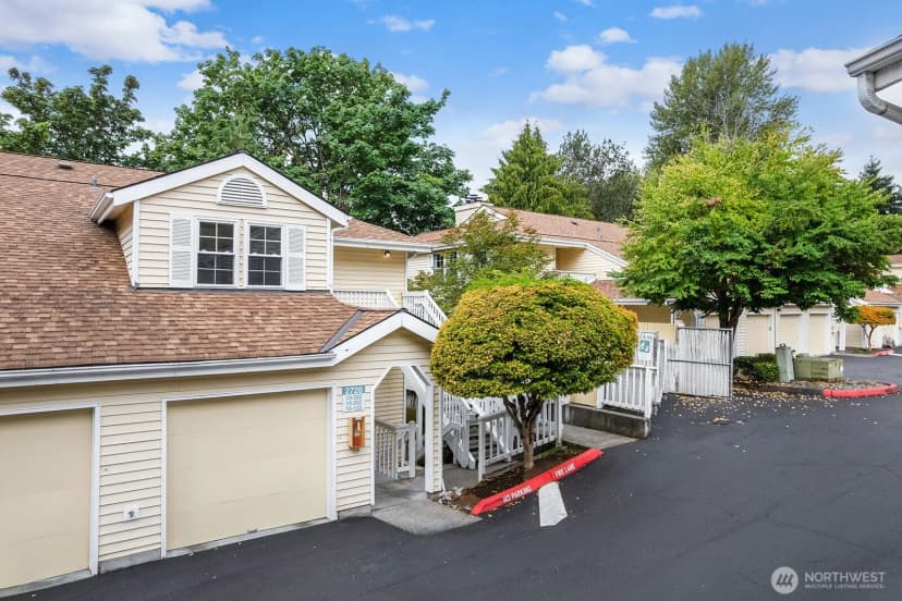 Property photo for 2720 Se 118th Avenue #302, Bellevue photo 31