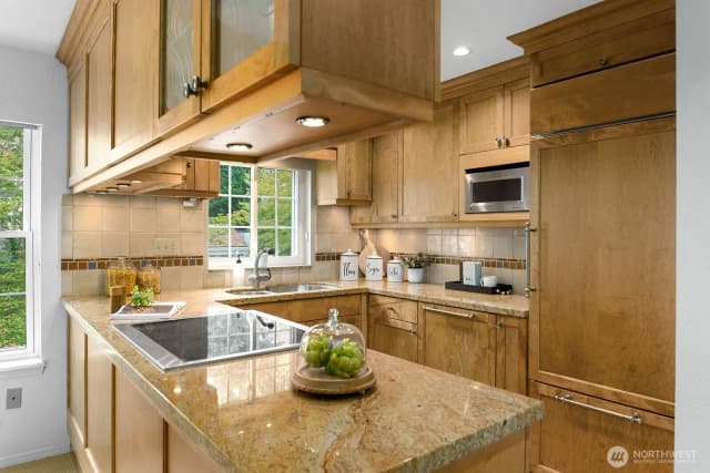 Property photo for 2720 Se 118th Avenue #302, Bellevue photo 5