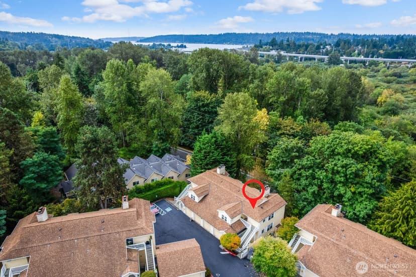 Property photo for 2720 Se 118th Avenue #302, Bellevue photo 30