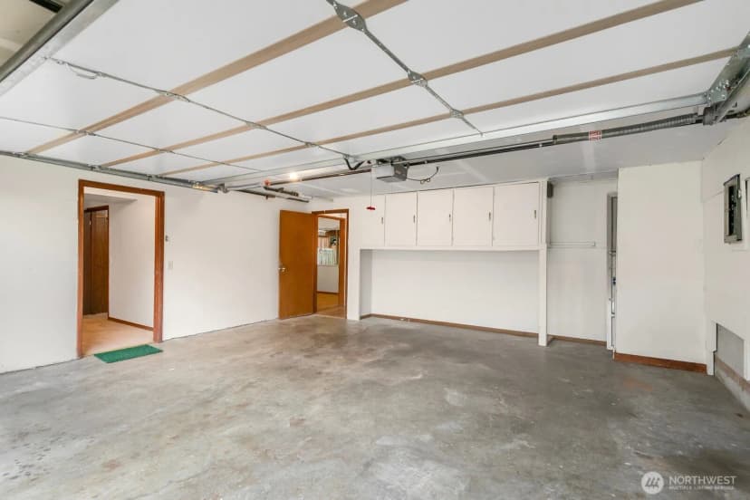 Property photo for 7015 26th Avenue Ne, Seattle photo 30