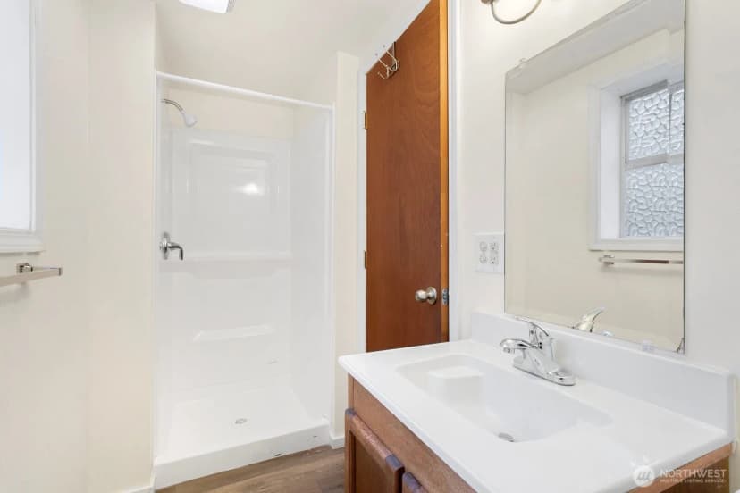 Property photo for 7015 26th Avenue Ne, Seattle photo 25