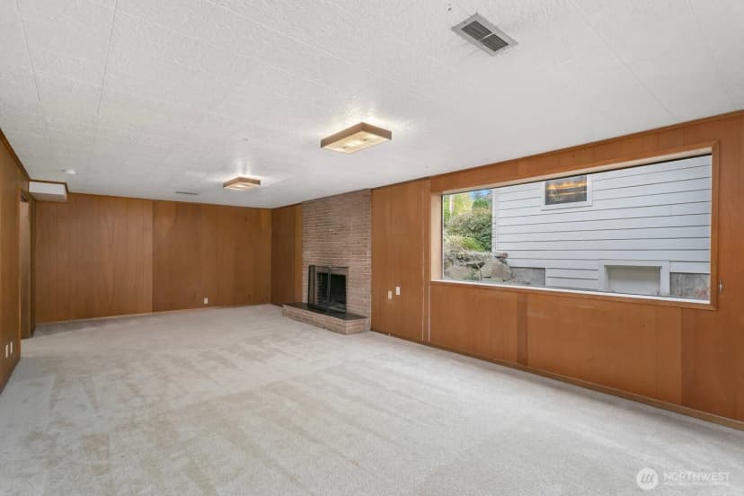 Property photo for 7015 26th Avenue Ne, Seattle photo 24
