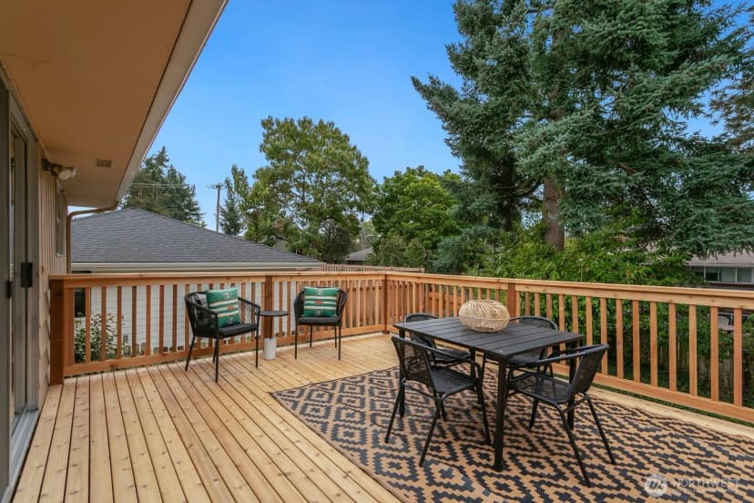 Property photo for 7015 26th Avenue Ne, Seattle photo 10