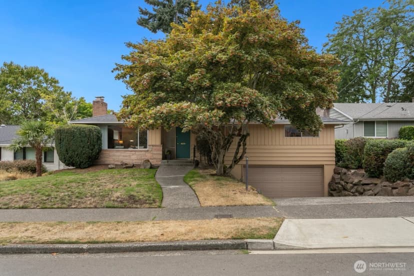 Property photo for 7015 26th Avenue Ne, Seattle photo 31