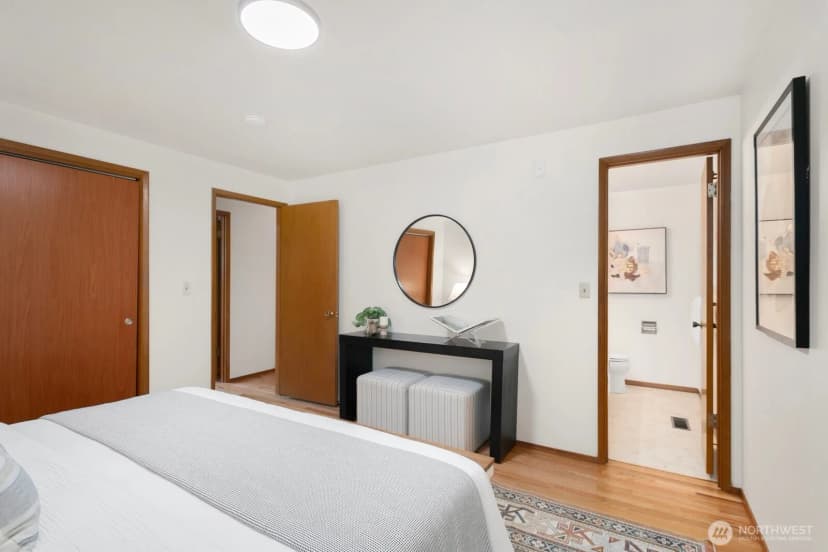 Property photo for 7015 26th Avenue Ne, Seattle photo 15