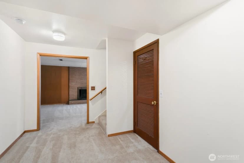Property photo for 7015 26th Avenue Ne, Seattle photo 21