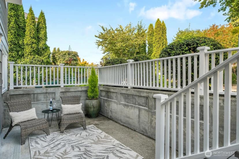 Property photo for 5544 Kenwood Place N, Seattle photo 29
