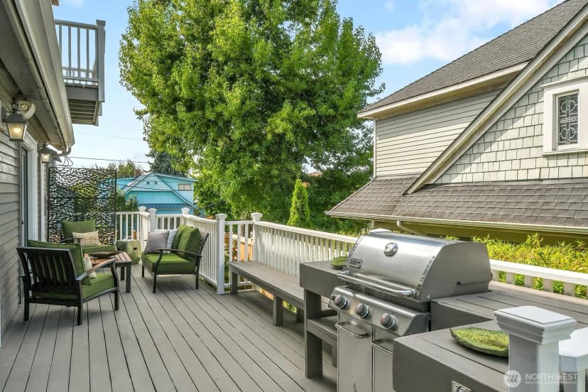 Property photo for 5544 Kenwood Place N, Seattle photo 21