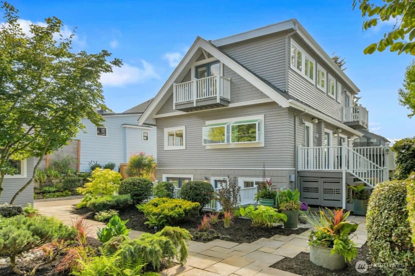 Property photo for 5544 Kenwood Place N, Seattle photo 25