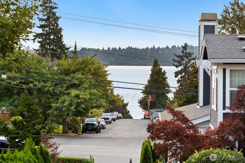 Property photo for 425 3rd Lane S, Kirkland photo 19