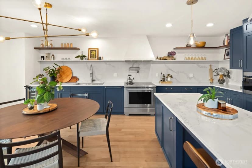 Property photo for 425 3rd Lane S, Kirkland photo 10