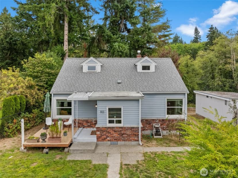 Property photo for 911 Hull Avenue, Port Orchard photo 2