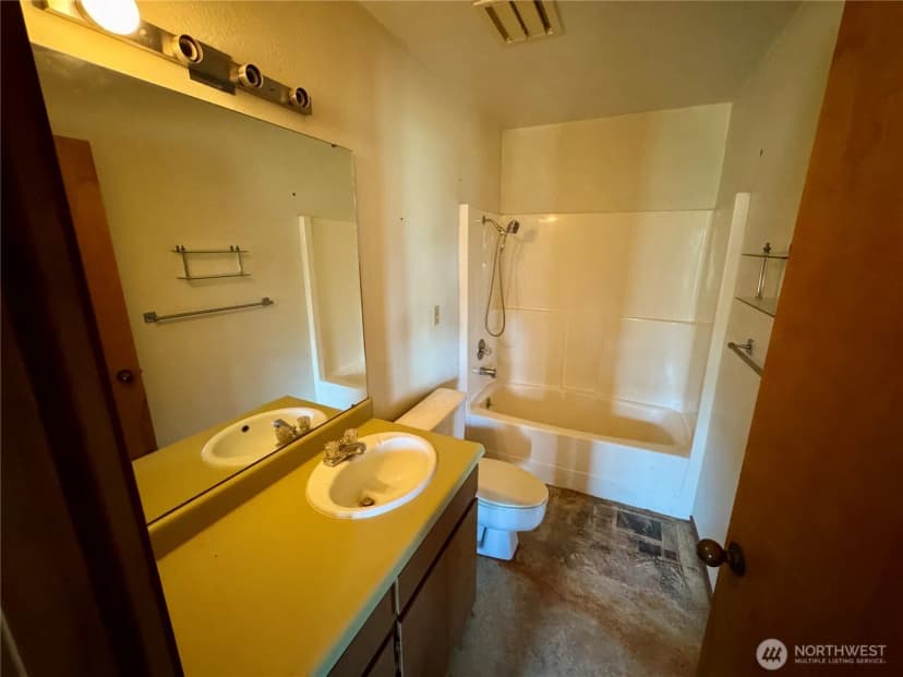 Property photo for 2019 126th Avenue Ct E, Edgewood photo 22