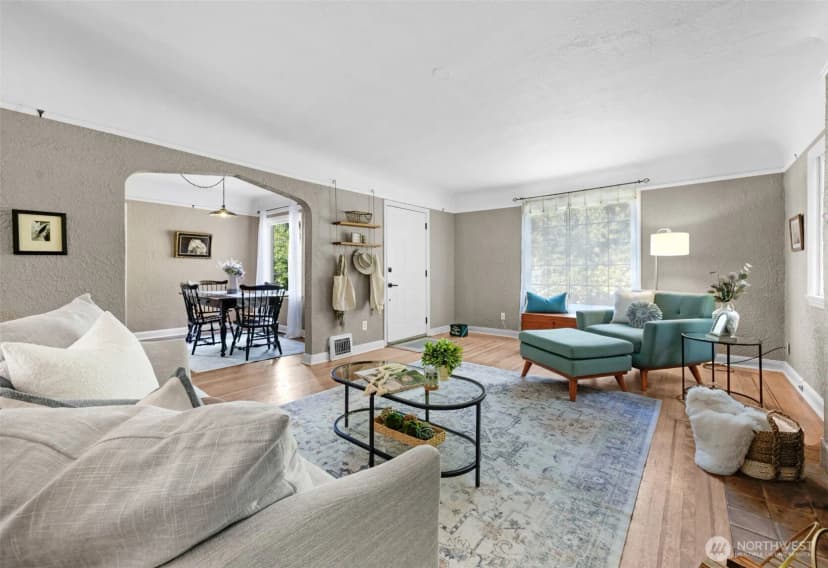 Property photo for 7711 Ne 170th Street, Kenmore photo 2