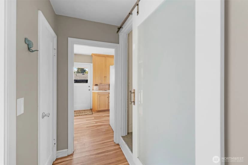 Property photo for 7711 Ne 170th Street, Kenmore photo 14
