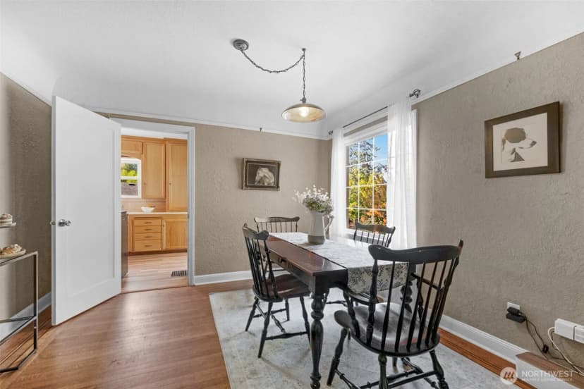 Property photo for 7711 Ne 170th Street, Kenmore photo 5