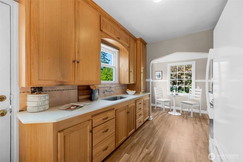 Property photo for 7711 Ne 170th Street, Kenmore photo 9