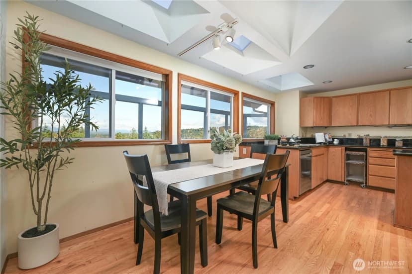 Property photo for 10001 151st Place Se, Snohomish photo 9