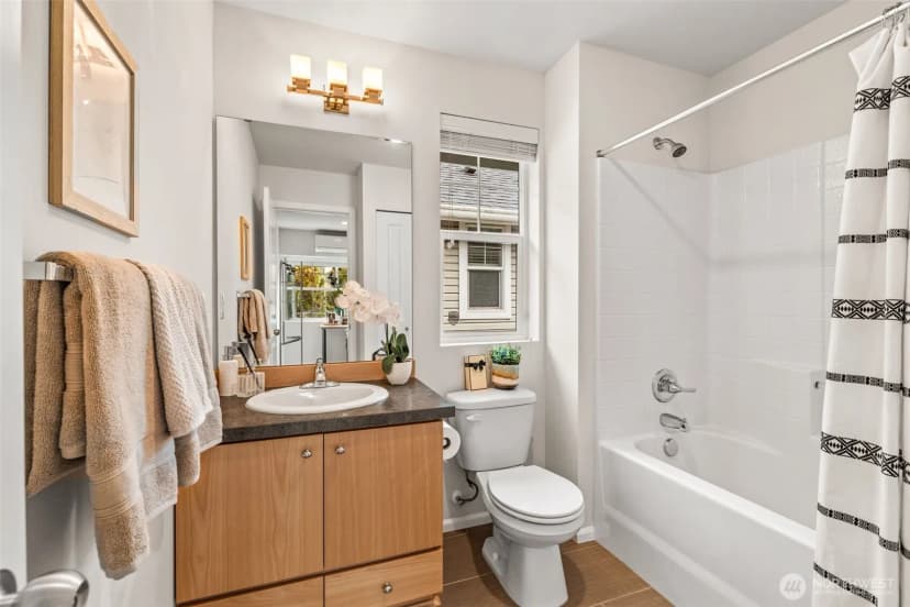 Property photo for 6466 High Point Drive Sw, Seattle photo 19