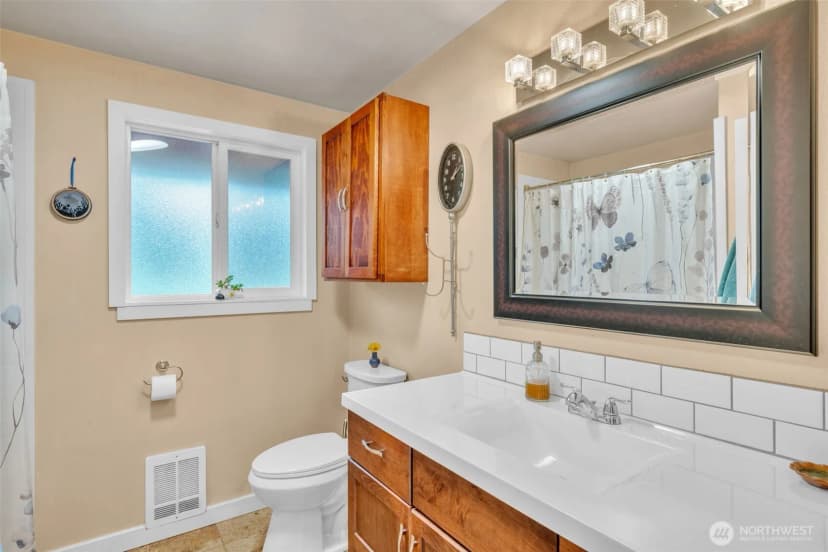 Property photo for 13322 S Machias Road, Snohomish photo 17