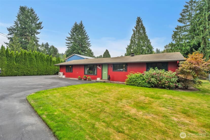 Property photo for 13322 S Machias Road, Snohomish photo 2