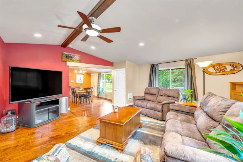 Property photo for 13322 S Machias Road, Snohomish photo 9