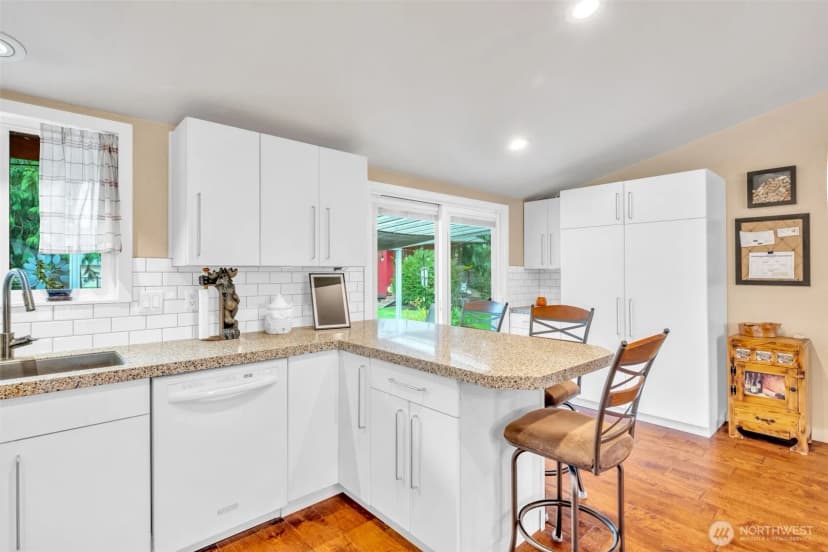 Property photo for 13322 S Machias Road, Snohomish photo 11