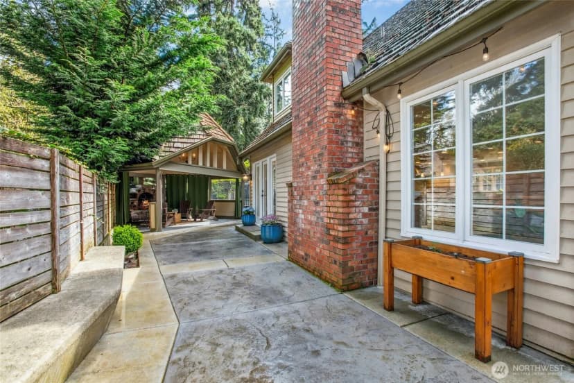 Property photo for 8150 Evergreen Lane, Mercer Island photo 33
