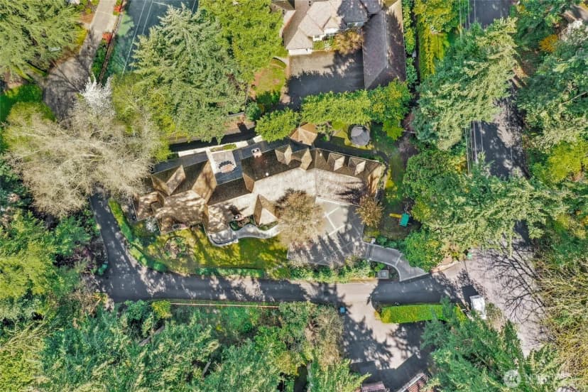 Property photo for 8150 Evergreen Lane, Mercer Island photo 39