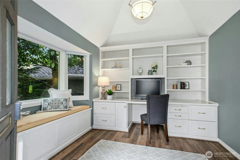 Property photo for 8150 Evergreen Lane, Mercer Island photo 38
