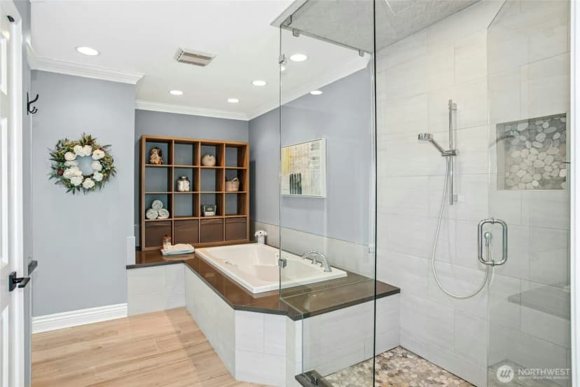 Property photo for 8150 Evergreen Lane, Mercer Island photo 23