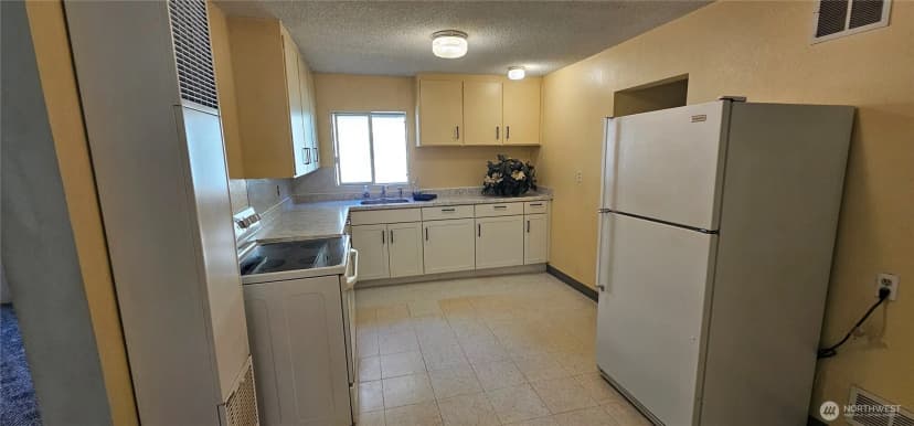 Property photo for 1124 Pear Street Ne, Olympia photo 15