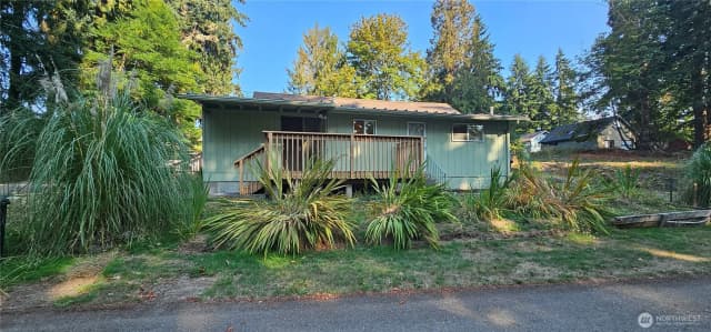 Property photo for 1124 Pear Street Ne, Olympia photo 2