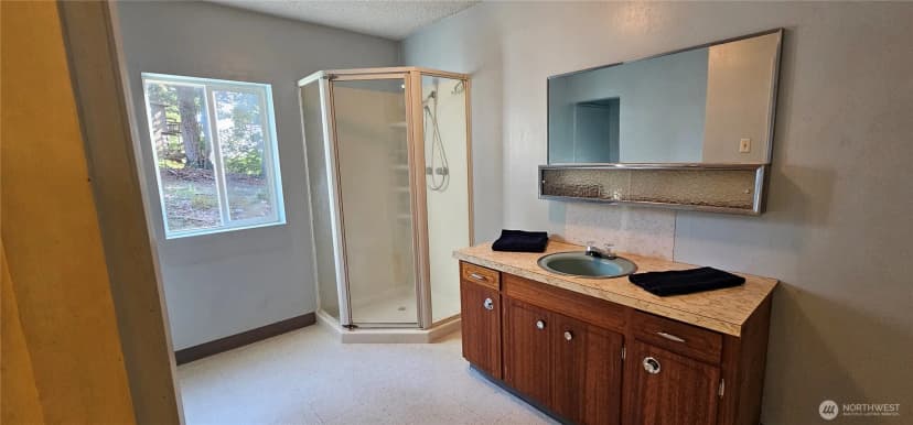 Property photo for 1124 Pear Street Ne, Olympia photo 18
