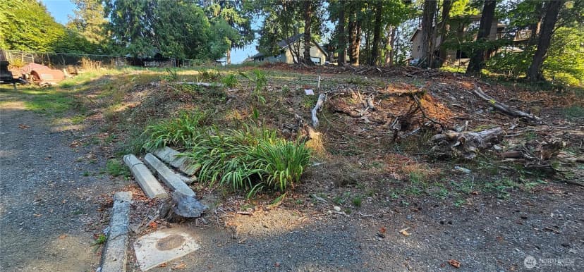 Property photo for 1124 Pear Street Ne, Olympia photo 4