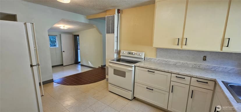 Property photo for 1124 Pear Street Ne, Olympia photo 13