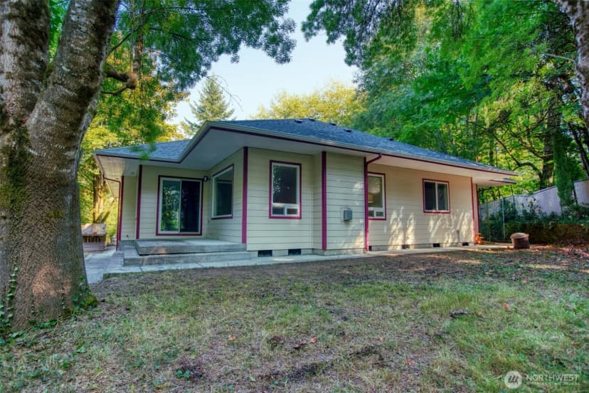 Property photo for 1601 Eastside Street Se, Olympia photo 4