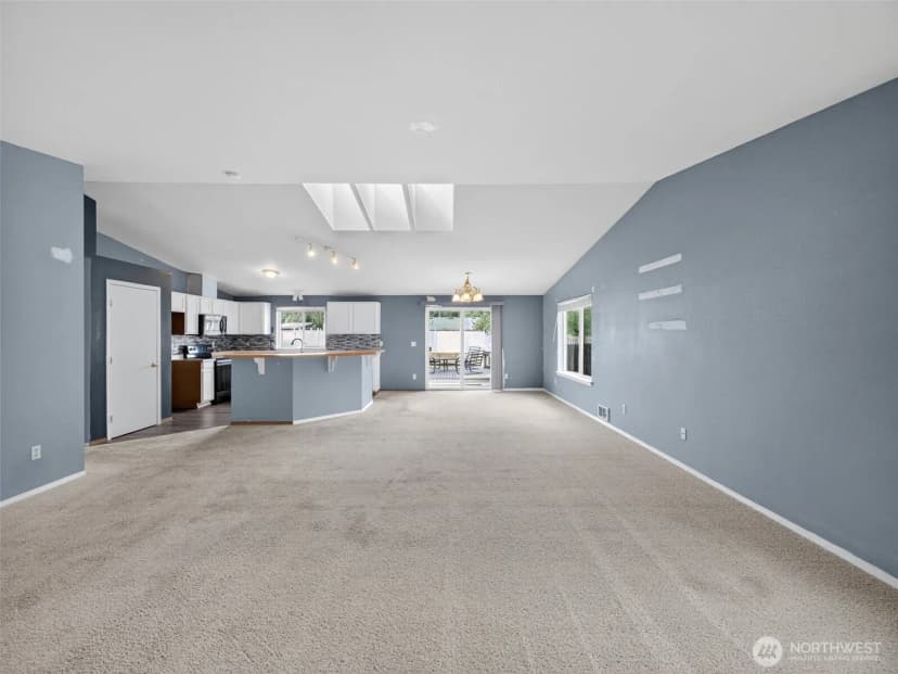Property photo for 2106 Lake Drive Sw, Lakebay photo 4