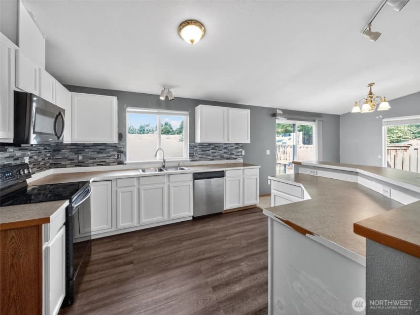 Property photo for 2106 Lake Drive Sw, Lakebay photo 11