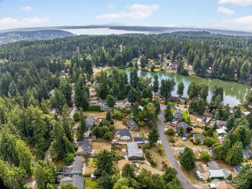 Property photo for 2106 Lake Drive Sw, Lakebay photo 31