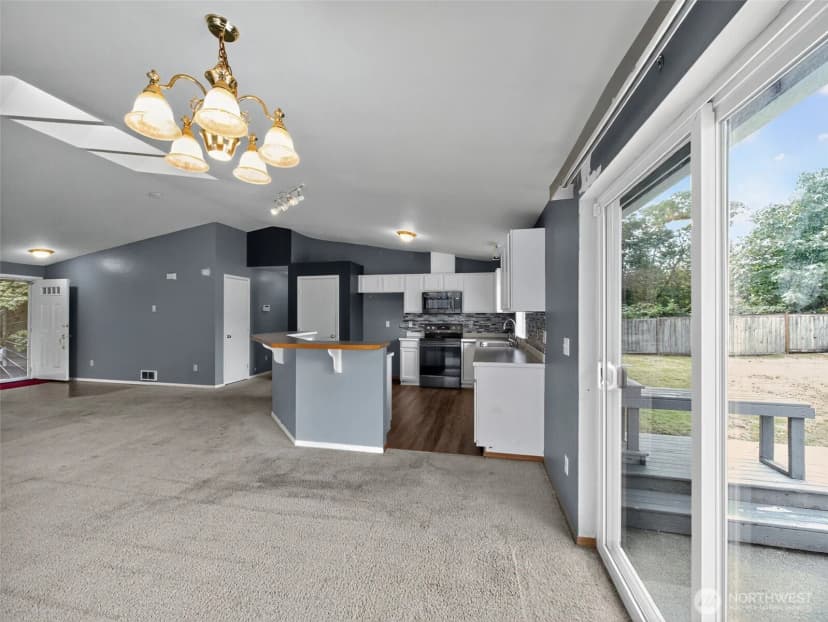 Property photo for 2106 Lake Drive Sw, Lakebay photo 9