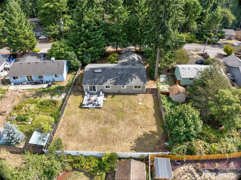 Property photo for 2106 Lake Drive Sw, Lakebay photo 3