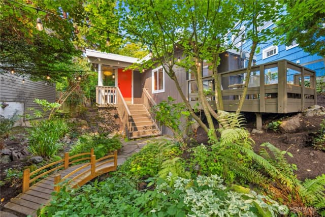Property photo for 2632 Nw North Beach Drive, Seattle
